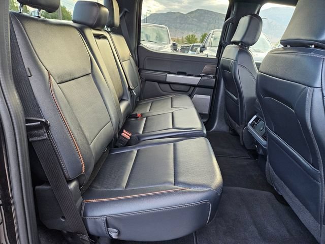 Used 2025 Black Metallic Ford LARIAT image 31