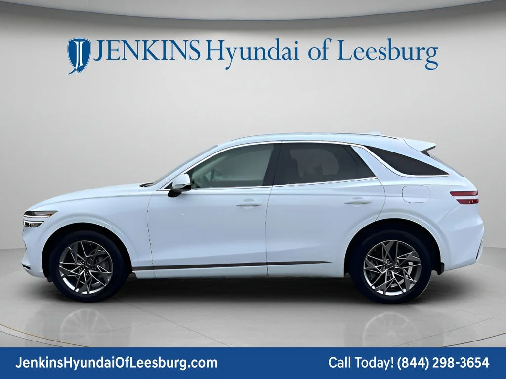 Used 2025 White Genesis 2.5T image 6