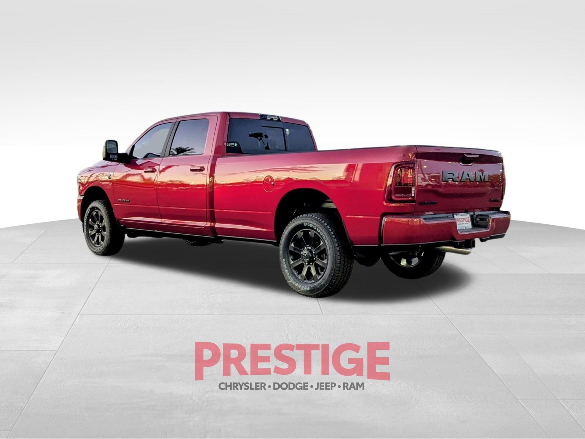 New 2026 Molten Red Pearl-Coat Exterior Paint RAM Laramie image 7
