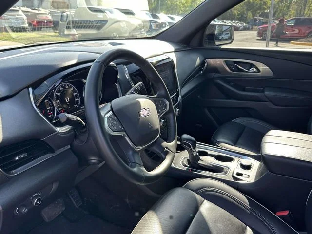 Used 2023 White Chevrolet Premier image 2