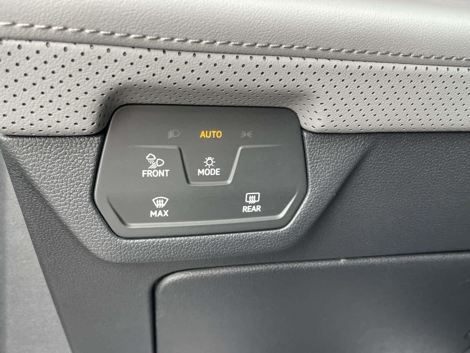 New 2026 Pure Gray Volkswagen 2.0T Peak Edition image 35