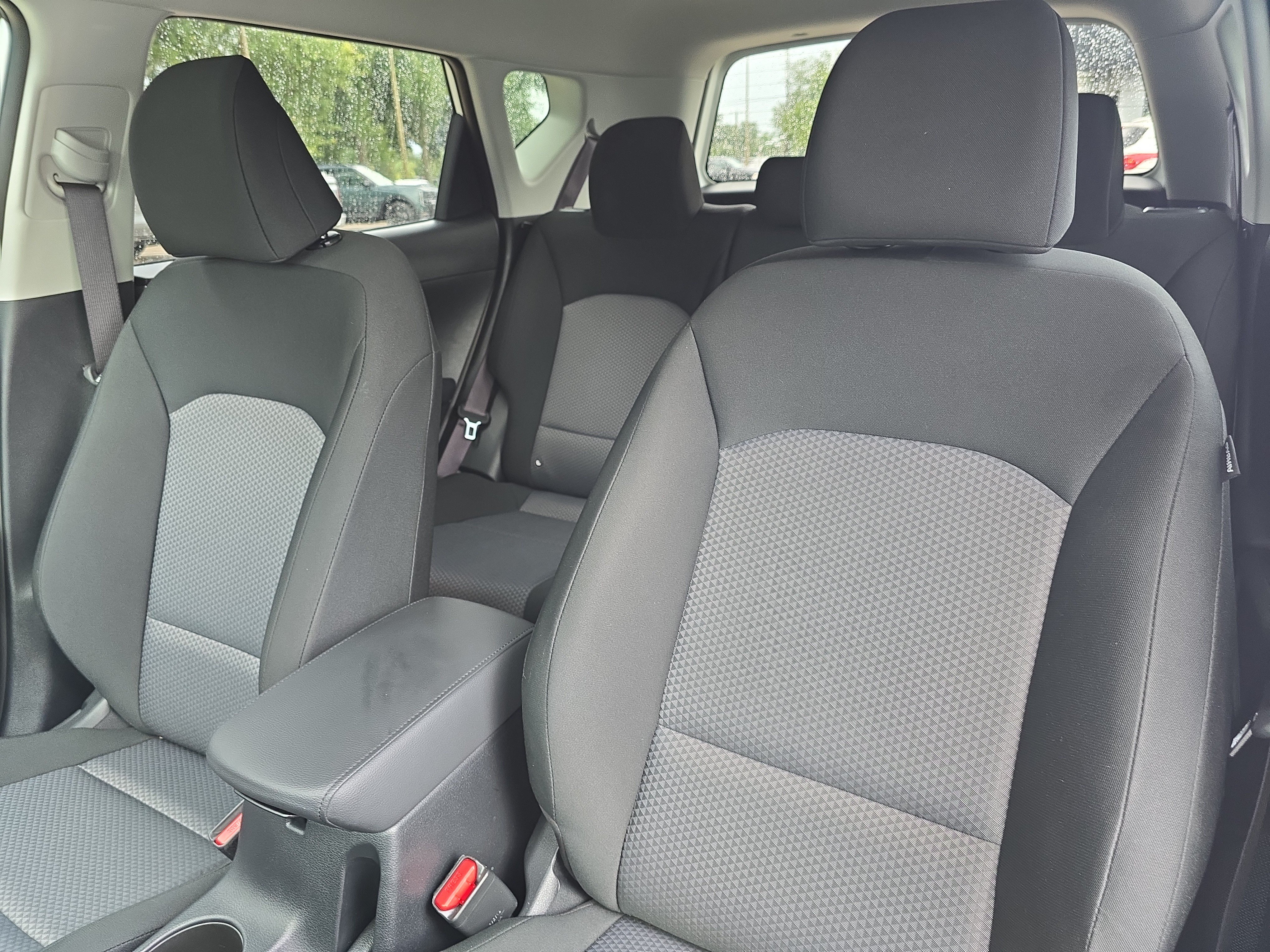 Certified Used 2025 Snow White Pearl Kia LX image 21