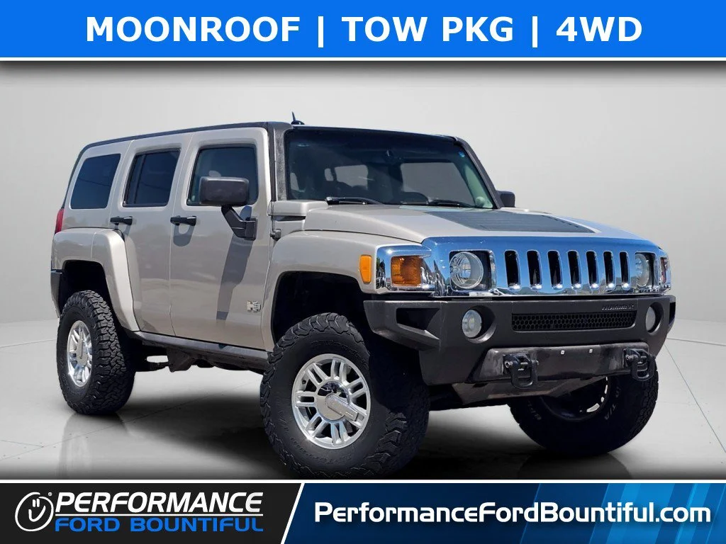 Used 2007 Boulder Gray Metallic Hummer Base image 1