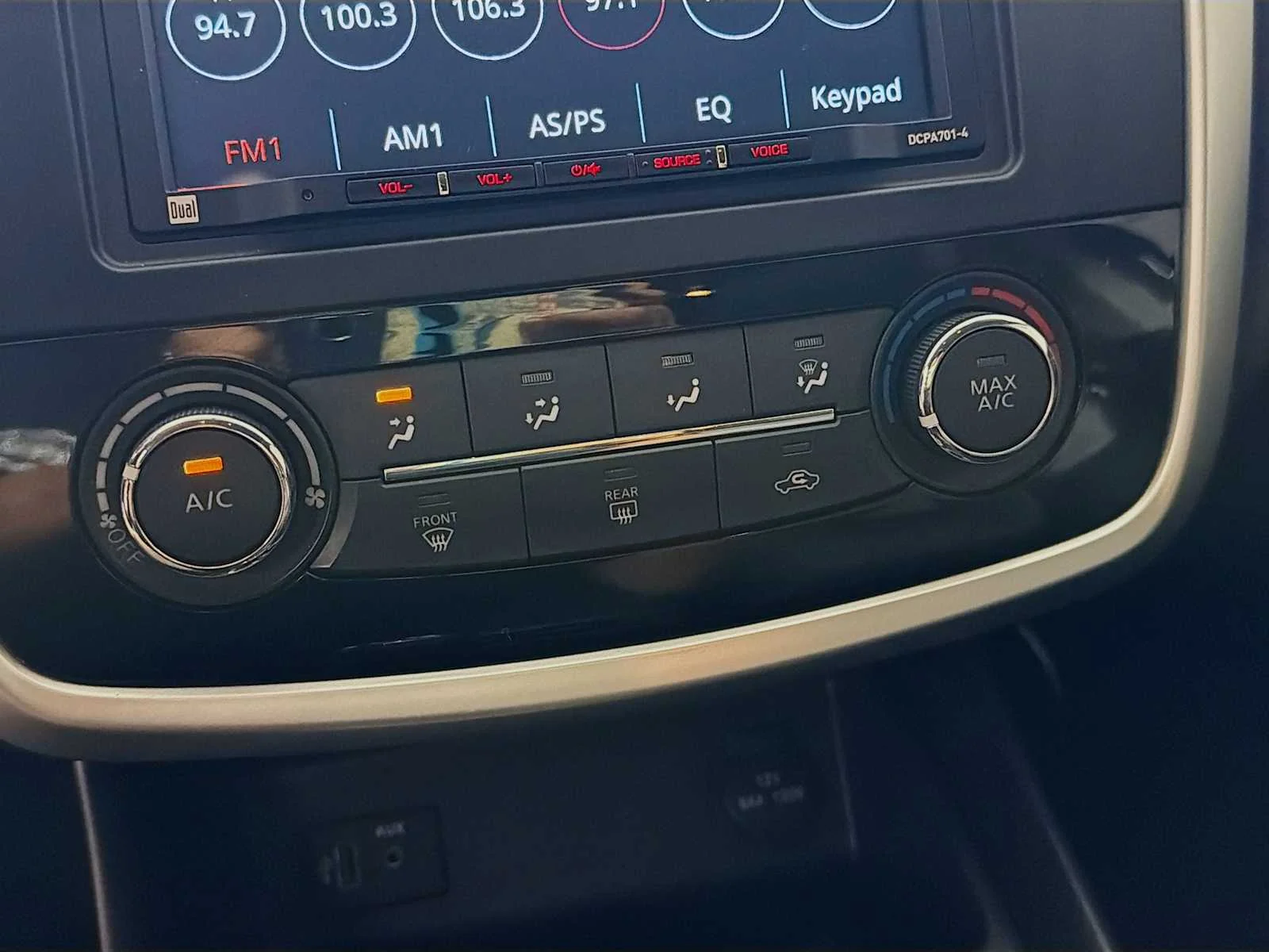 Used 2018 Super Black Nissan 2.5 SR image 13