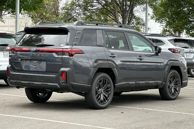 New 2026 MAGNETITE GRAY METALLIC Subaru Limited XT image 4