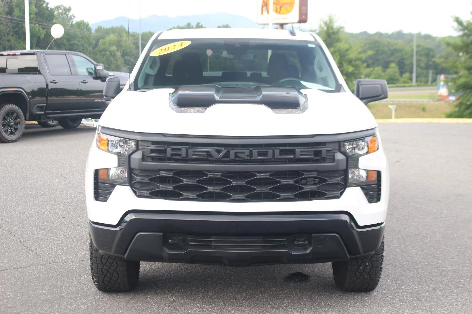 Used 2024 Summit White Chevrolet Custom Trail Boss image 2