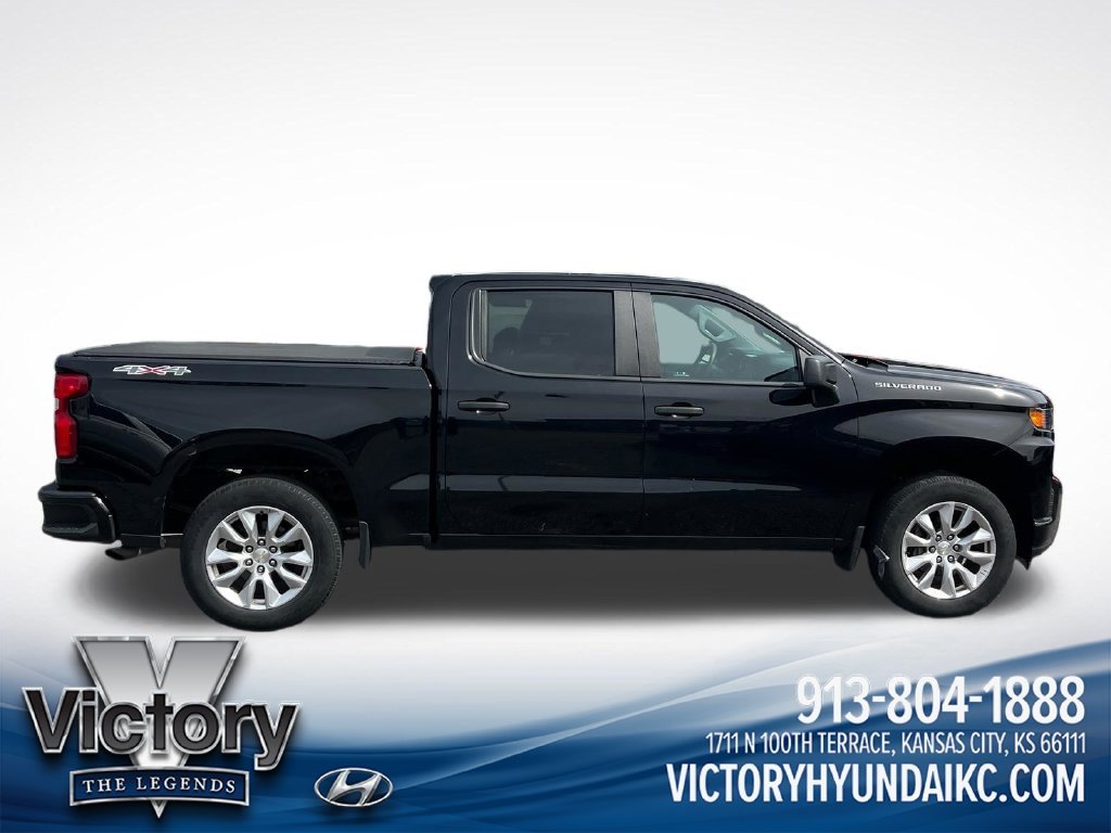 Used 2020 Black Chevrolet Custom image 6