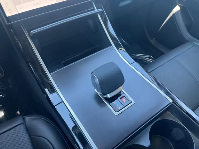New 2026 Santorini Black Land Rover Dynamic SE image 24