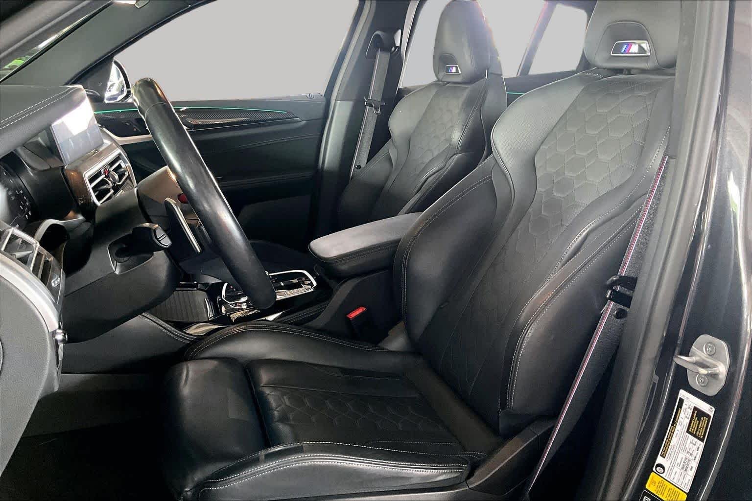 Used 2023 Dark Graphite Metallic BMW  image 7
