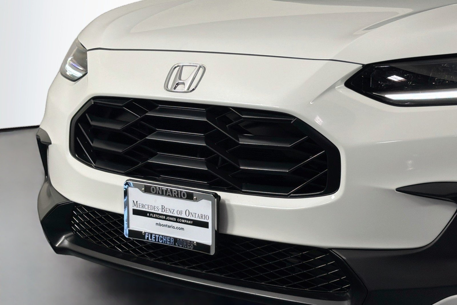 Used 2023 Platinum White Pearl Honda Sport image 13