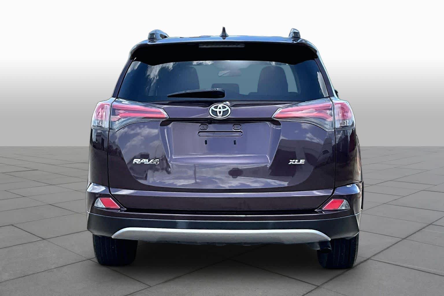 Used 2017 Black Currant Metallic Toyota XLE image 5