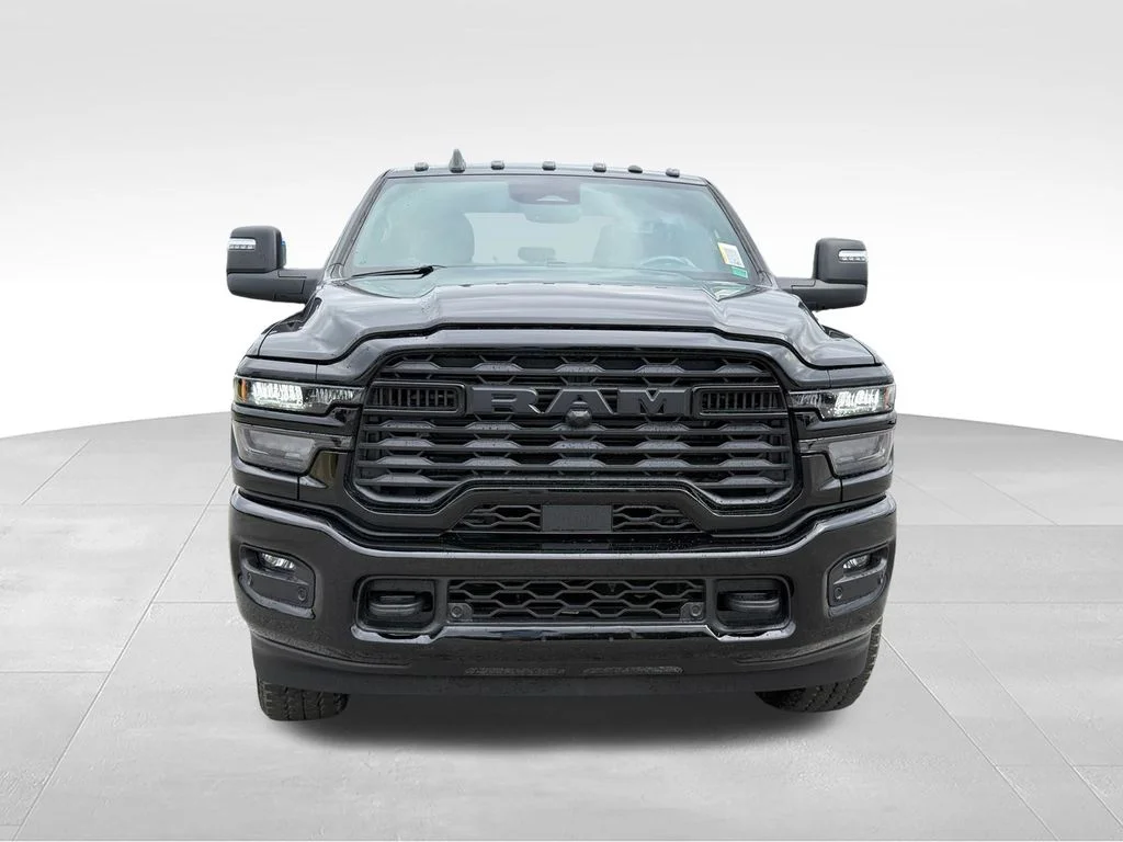 New 2026 Diamond Black Crystal Pearl-Coat Exterior Paint RAM Big Horn image 9
