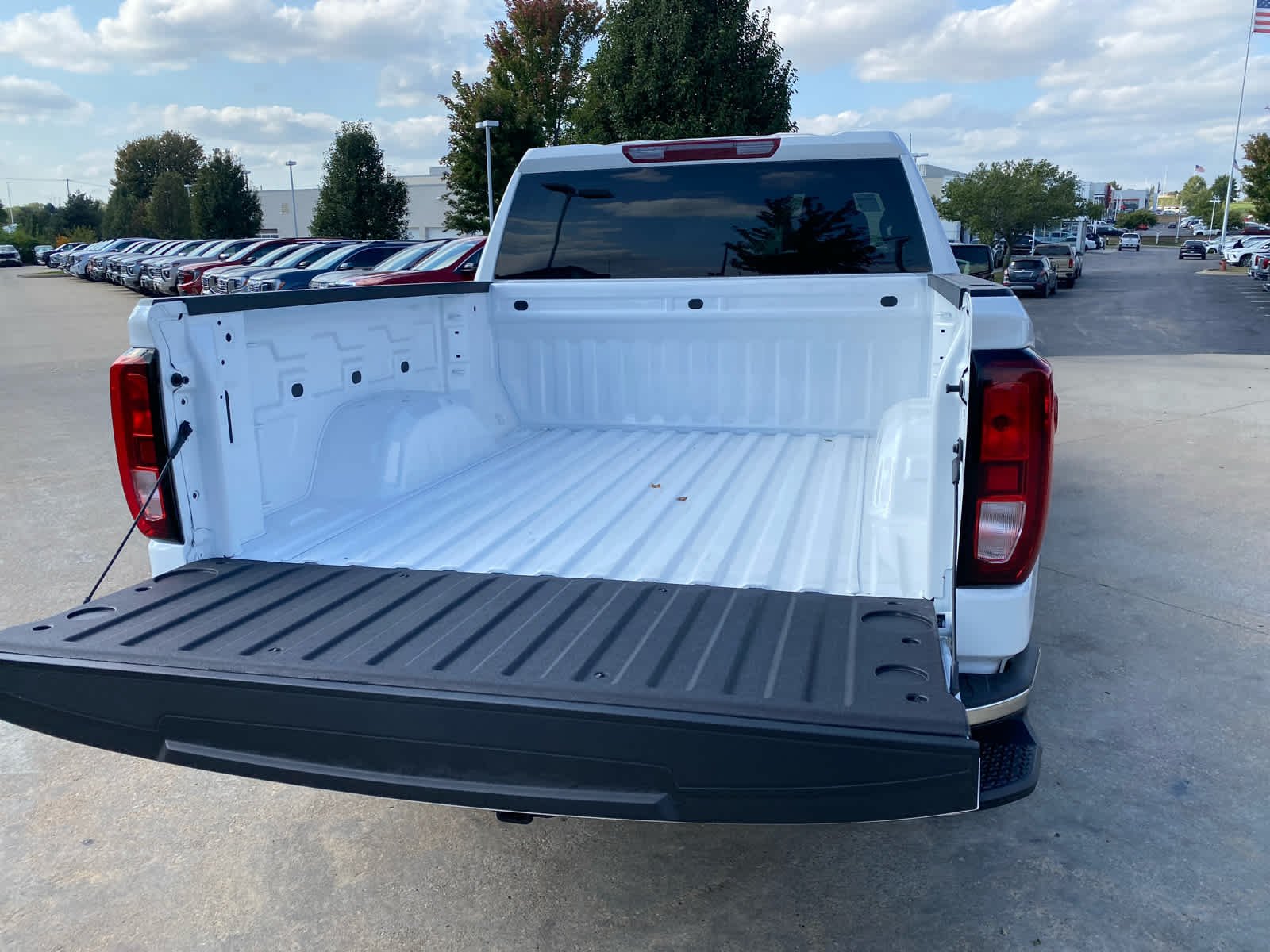 2026 GMC Sierra 1500 Pro - Photo 21