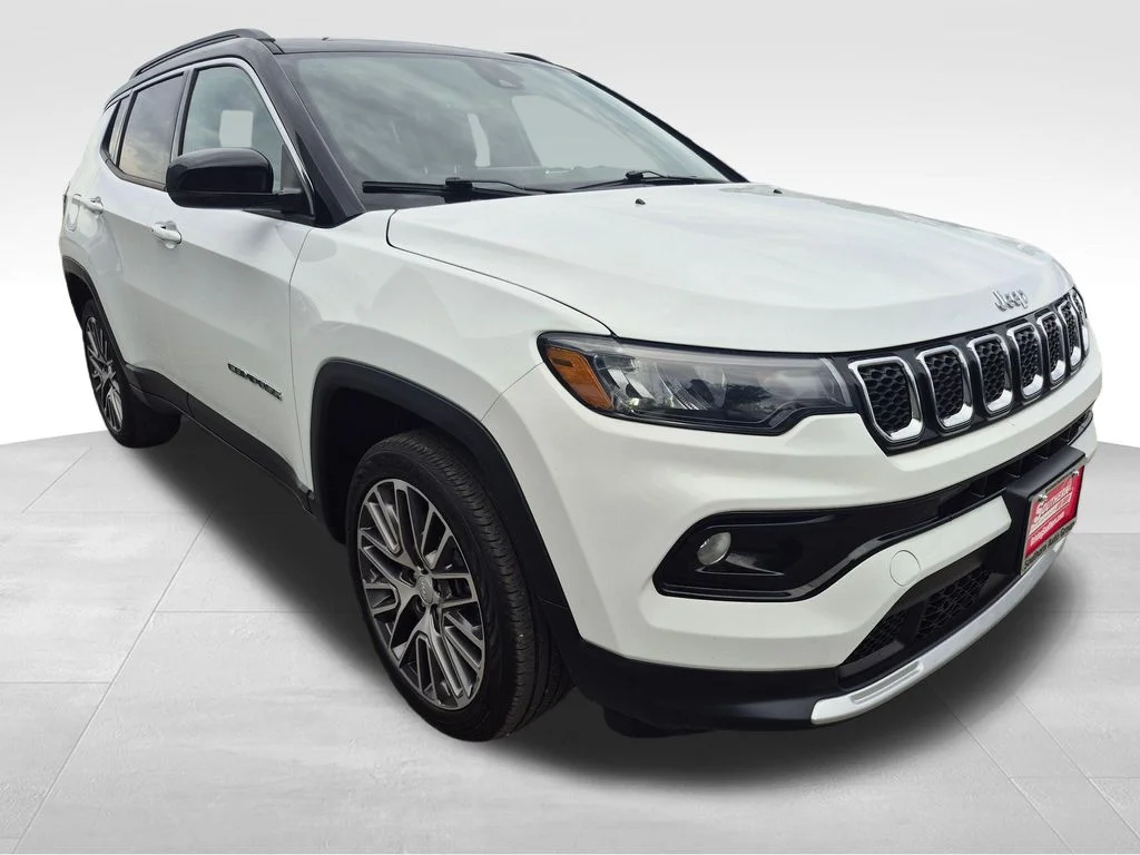 Used 2023 White Jeep Limited image 7