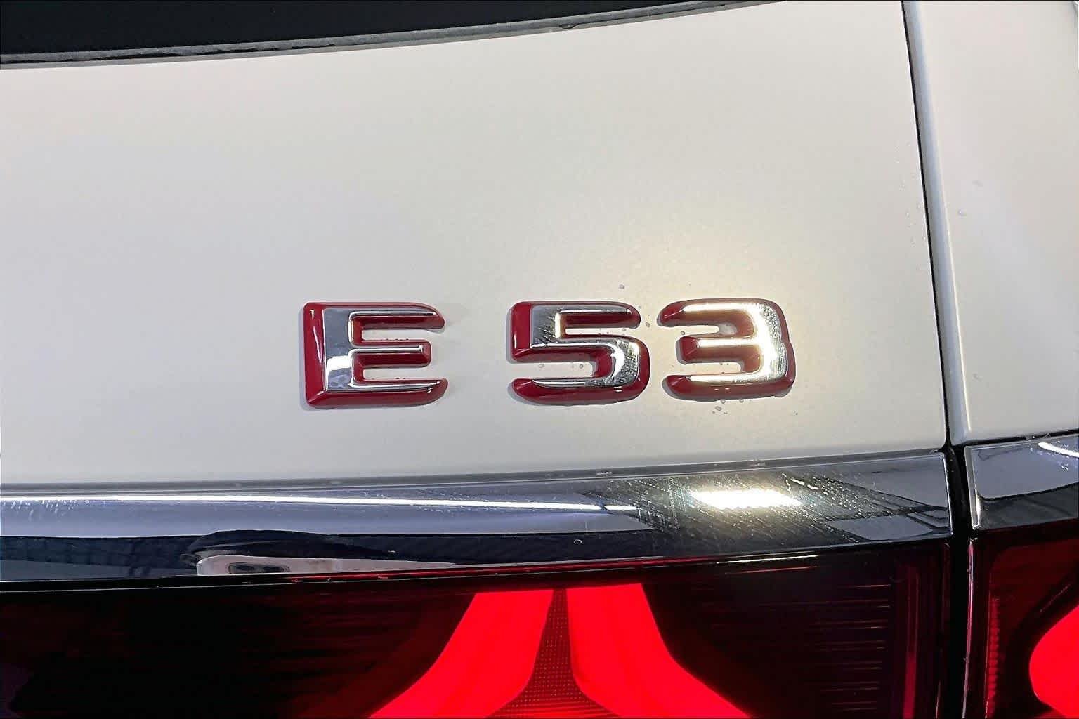 New 2026 MANUFAKTUR Moonlight White Magno Mercedes-Benz AMG® E 53 E image 6