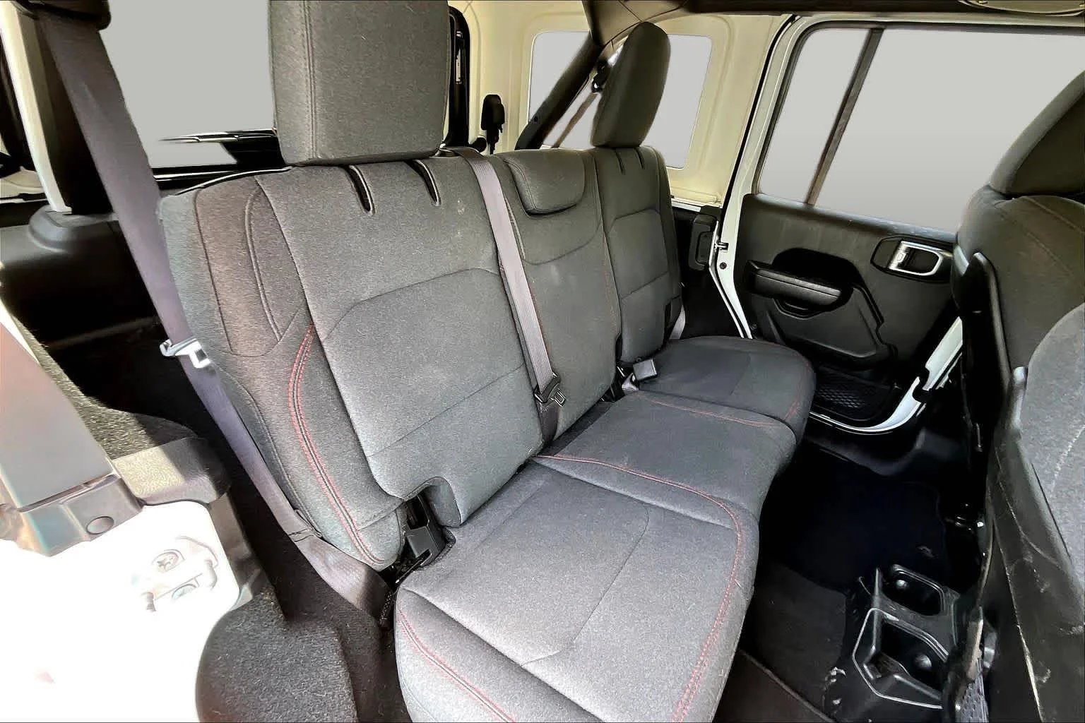 Certified Used 2025 Bright White Clearcoat Jeep Rubicon image 20