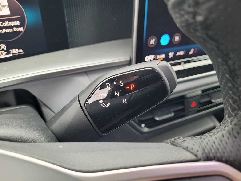 New 2026 Blue Volkswagen SE R-Line Black image 23