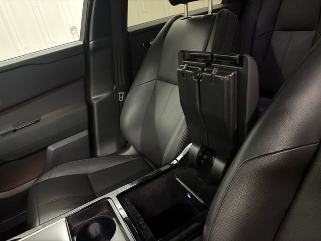 Certified Used 2025 Black Land Rover Dynamic SE image 30