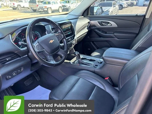 Used 2019 Gray Chevrolet RS image 12
