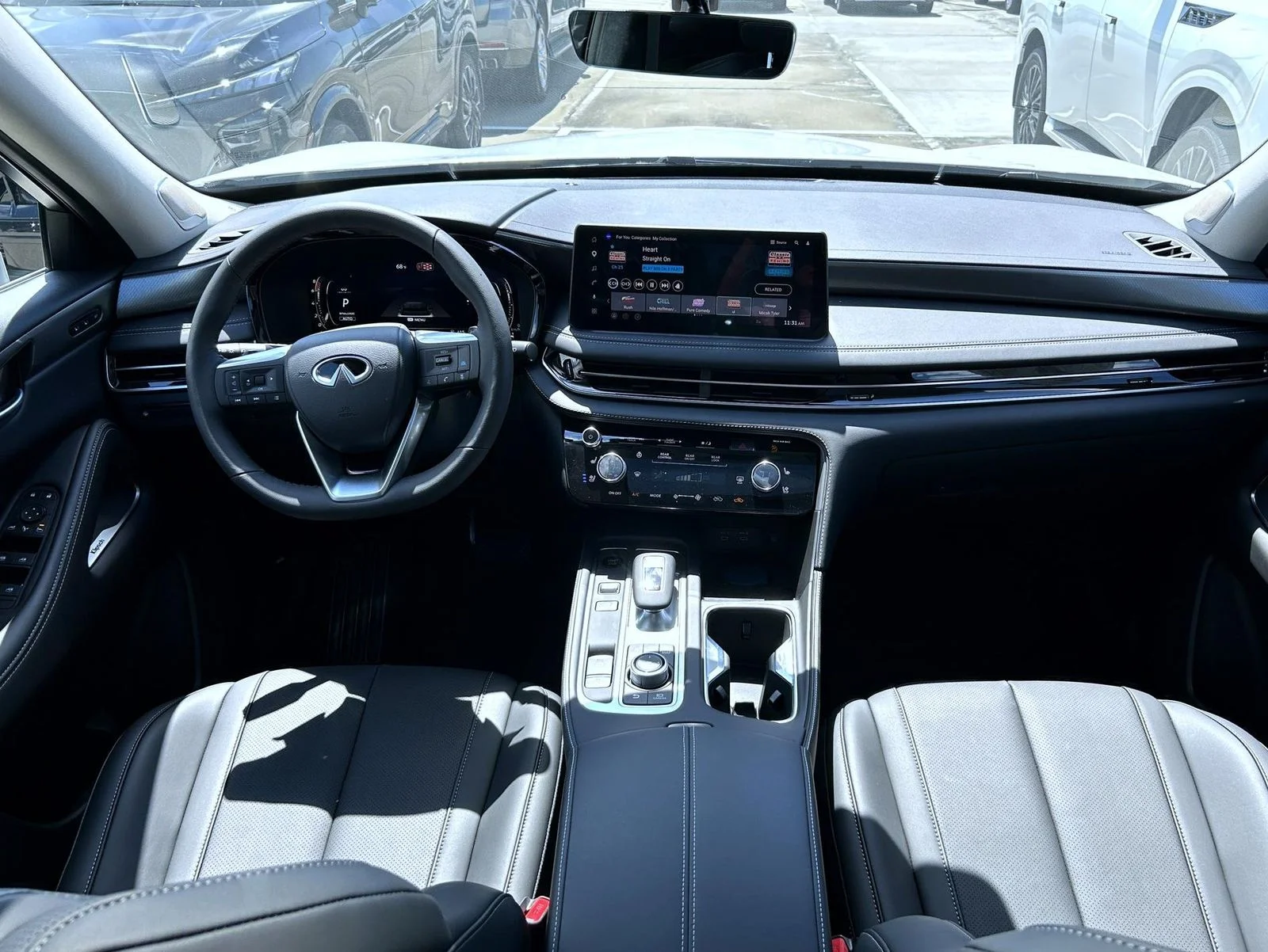 New 2027 White INFINITI LUXE image 12