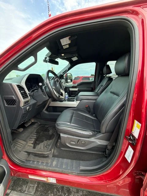 Used 2022 Red Ford Lariat image 9