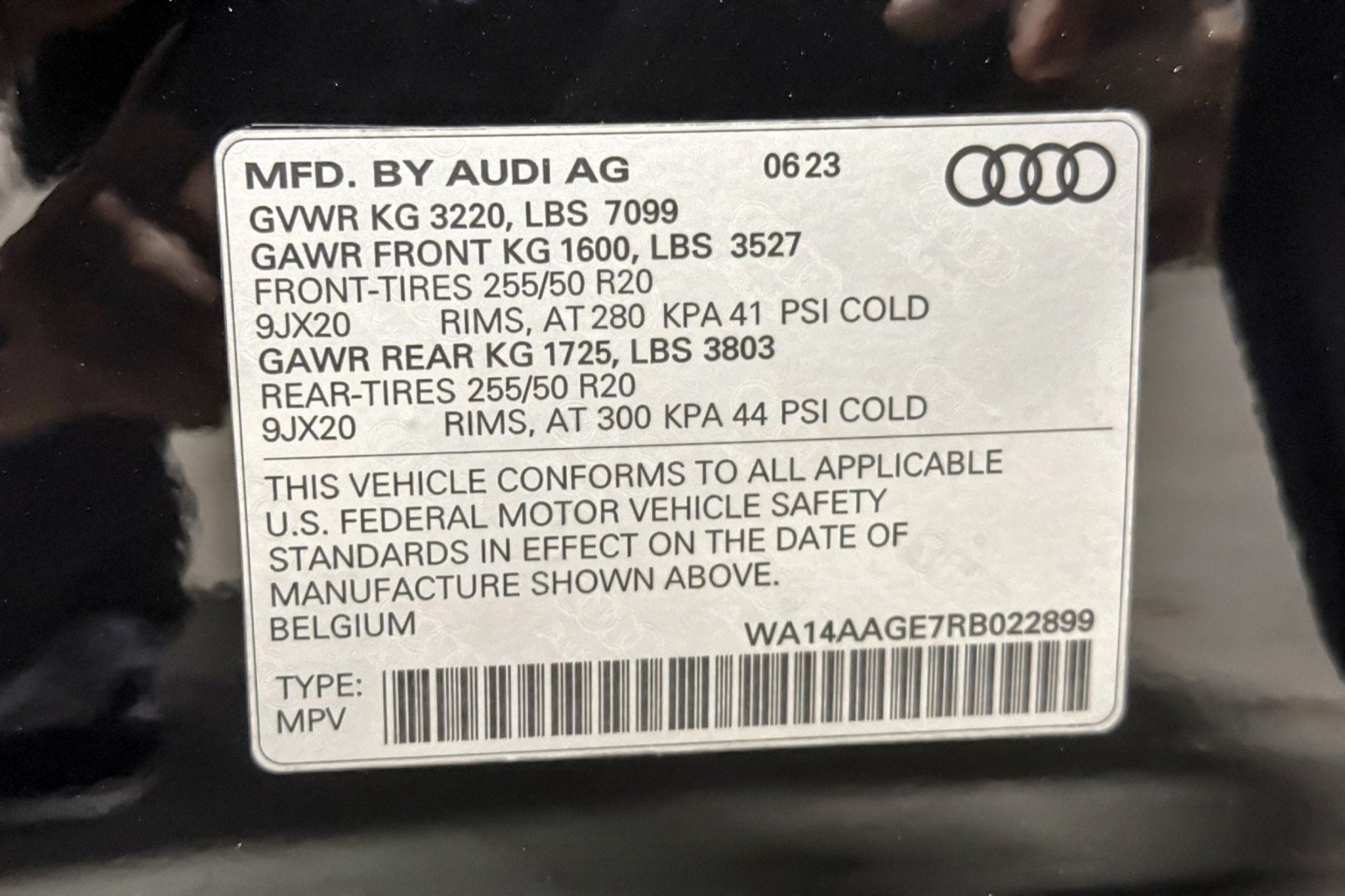 Used 2024 Mythos Black Metallic Audi Premium quattro image 26