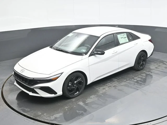 New 2026 White Hyundai SEL Sport image 13