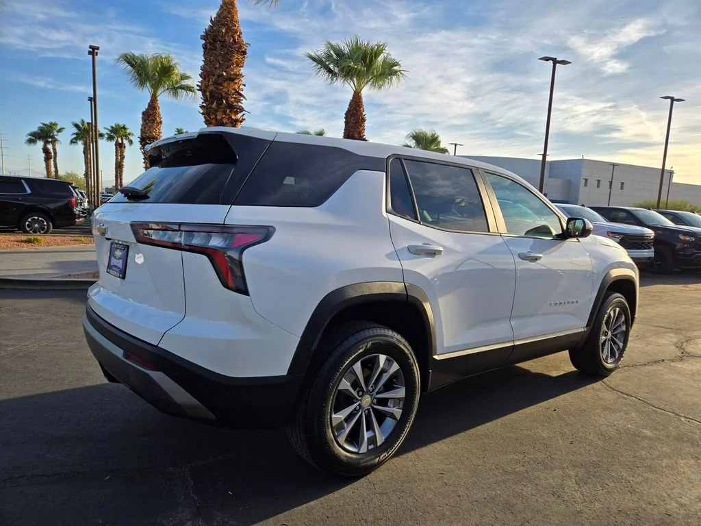 Used 2026 Summit White Chevrolet LT image 6