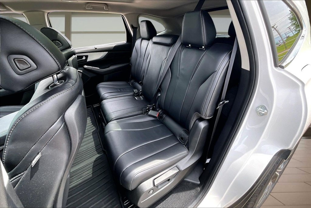 Used 2023 White Acura Technology image 25