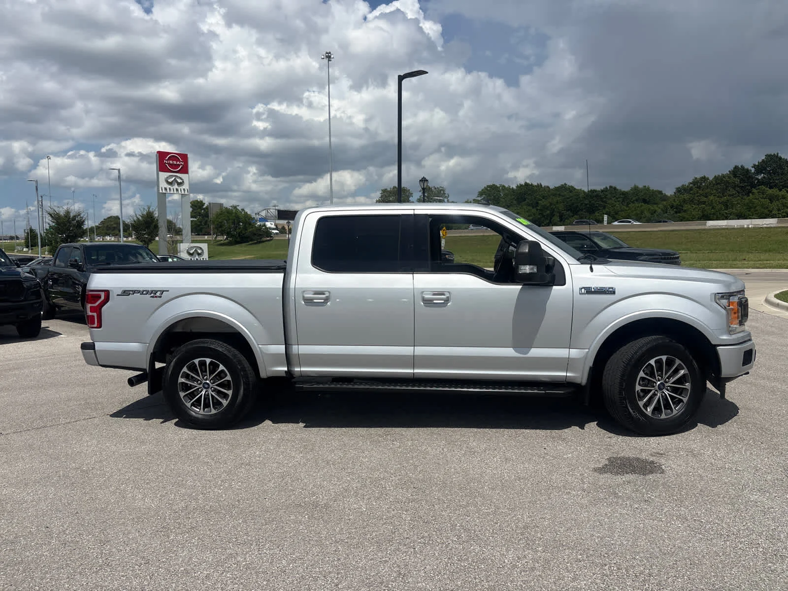 Used 2019 Ingot Silver Metallic Ford XLT image 11