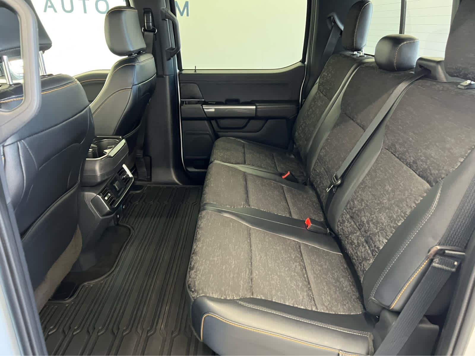 Used 2023 Oxford White Ford Tremor image 27