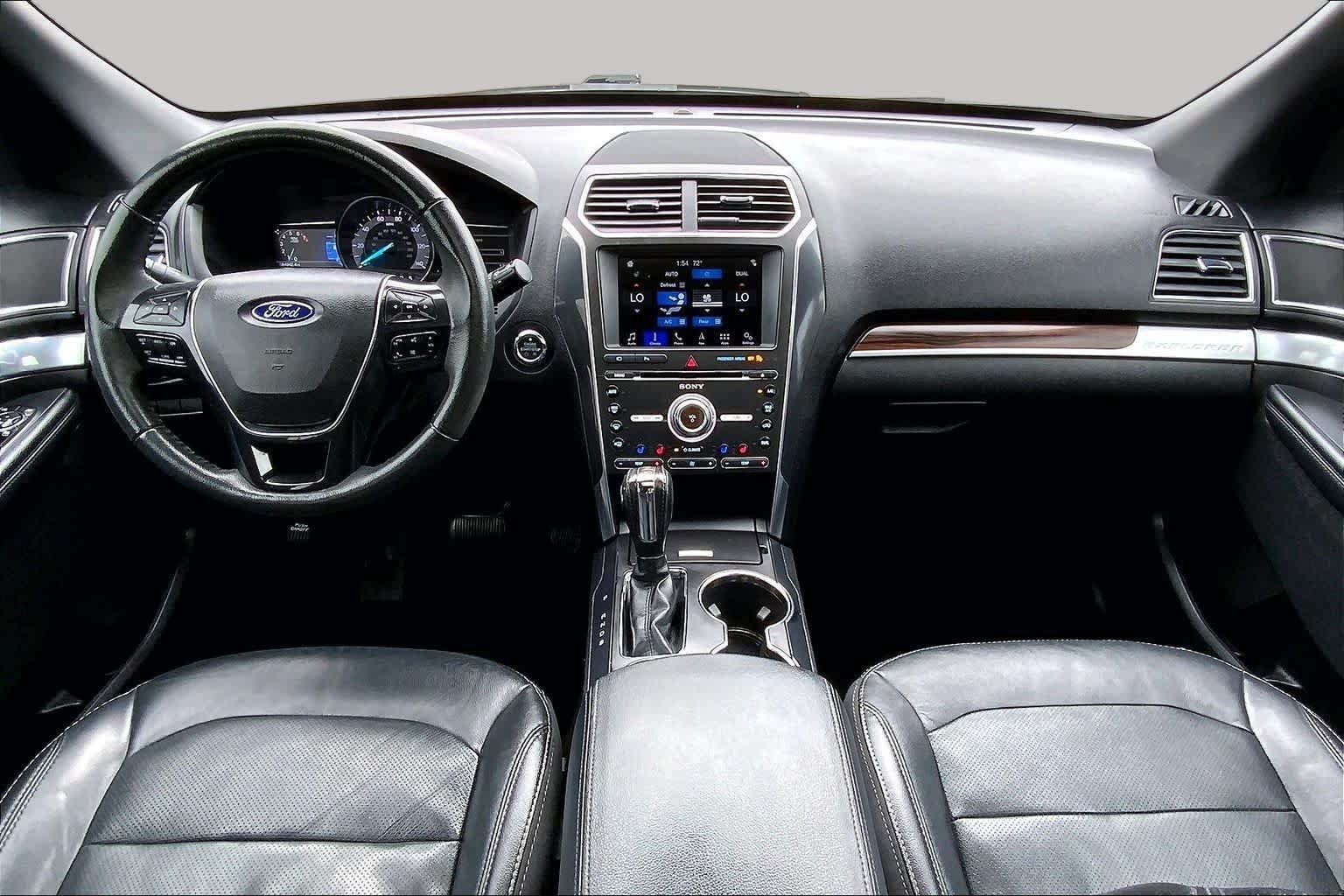 Used 2018 Ingot Silver Ford Limited image 16