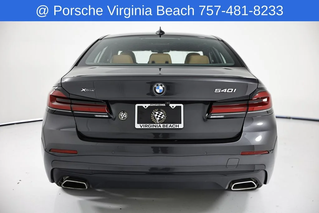 Used 2023 Gray BMW 540i xDrive image 4