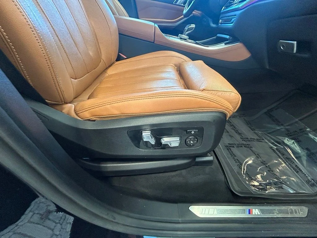 Certified Used 2019 Carbon Black Metallic BMW xDrive40i image 26