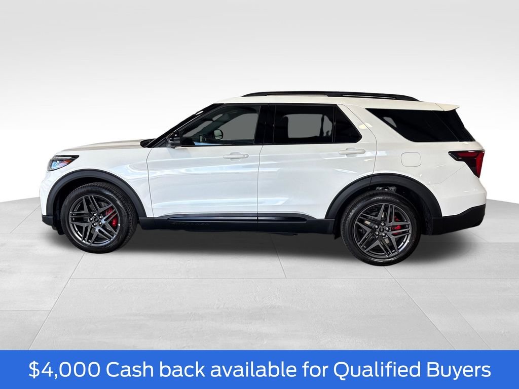 New 2026 Star White Metallic Tri-Coat Ford ST image 2