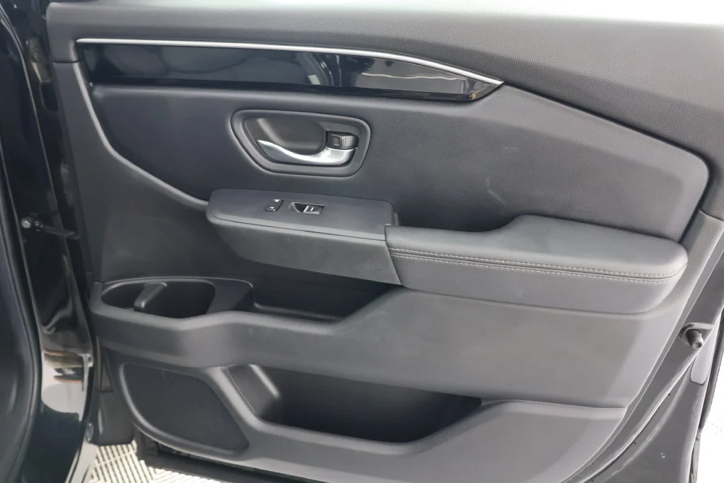 Used 2025 Black Honda EX-L image 30