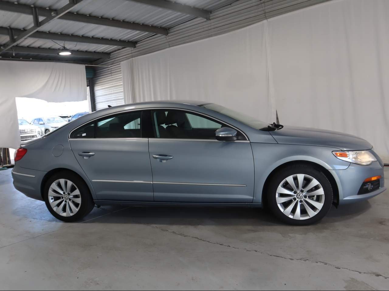 Used 2009 Reflex Silver Metallic Volkswagen Sport image 7