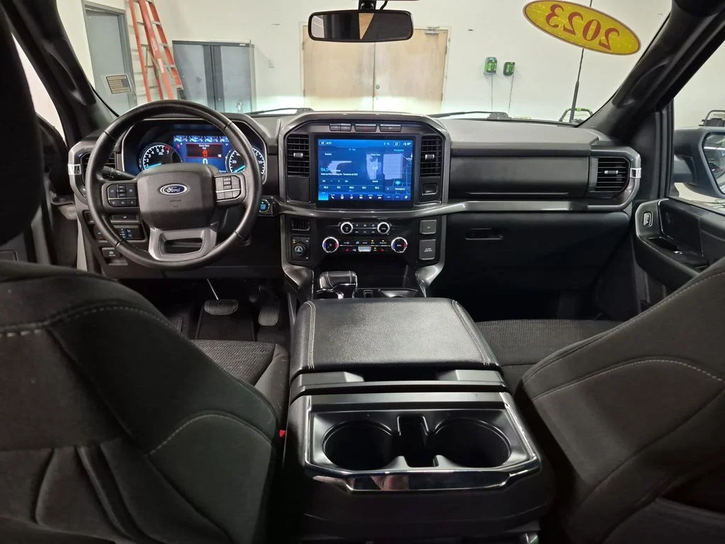 Certified Used 2023 Avalanche Ford XLT image 22