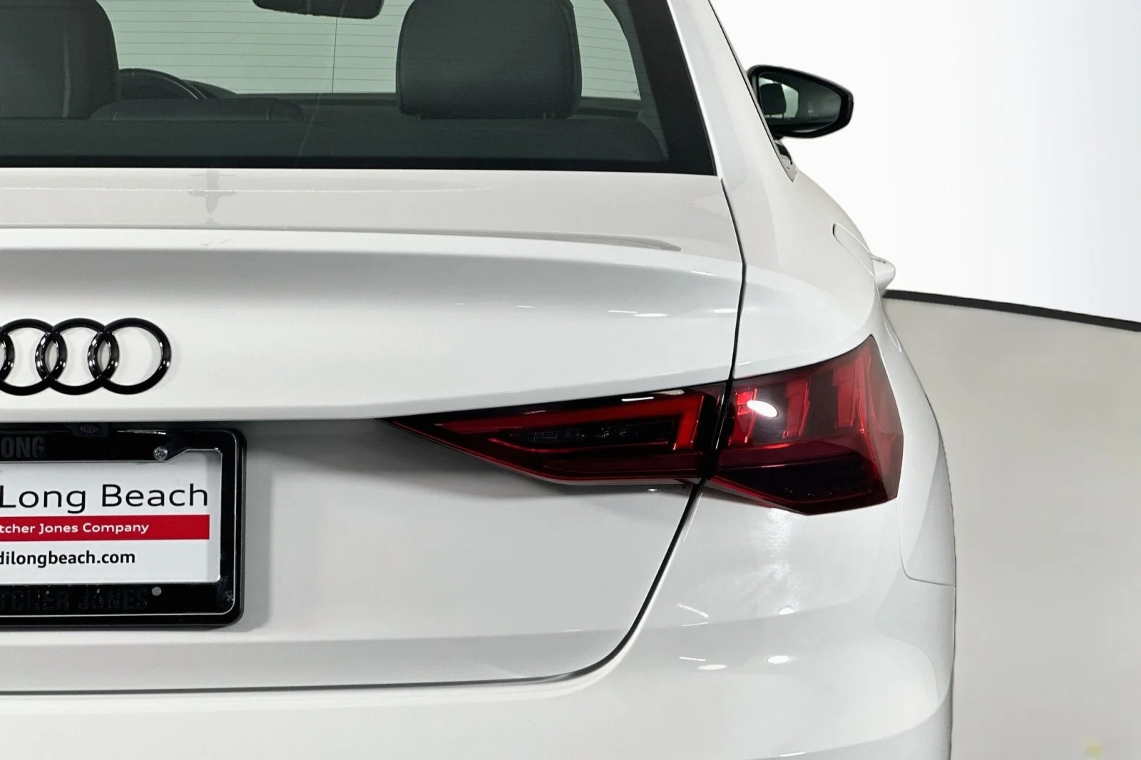 Used 2023 Ibis White Audi Premium image 24