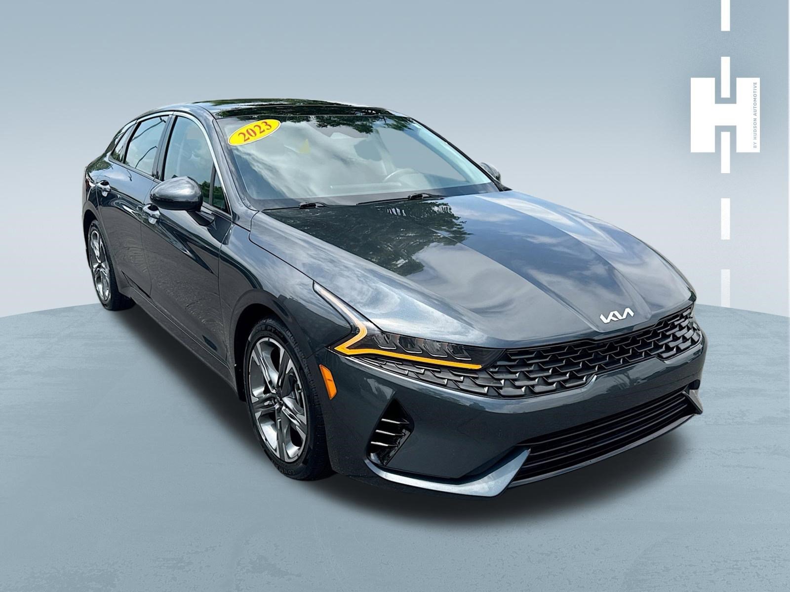 2023 Kia Optima EX FWD's photo