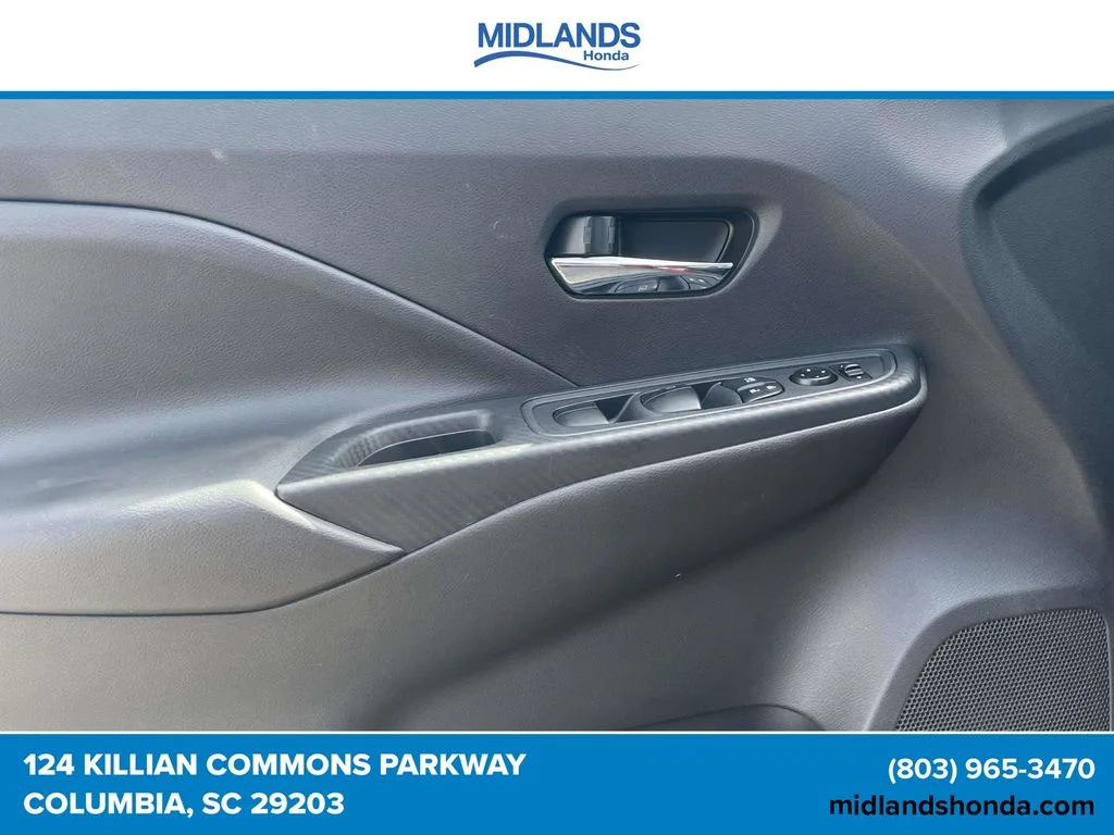 2025 Nissan Versa Sedan SV - Photo 15