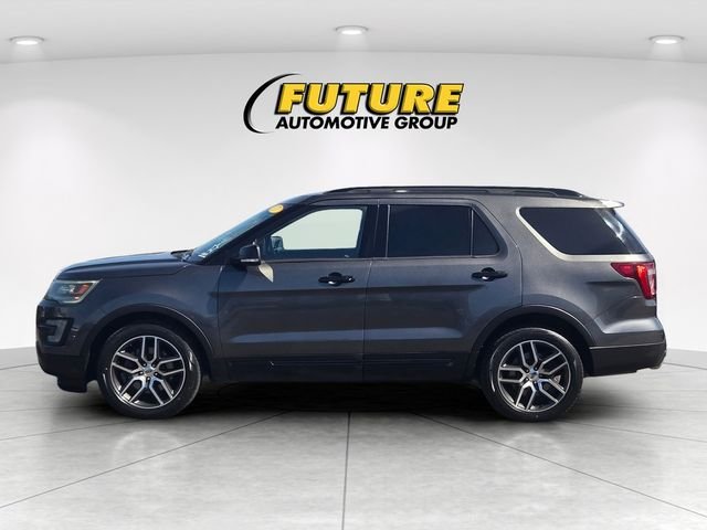 Used 2017 Gray Ford Sport image 7