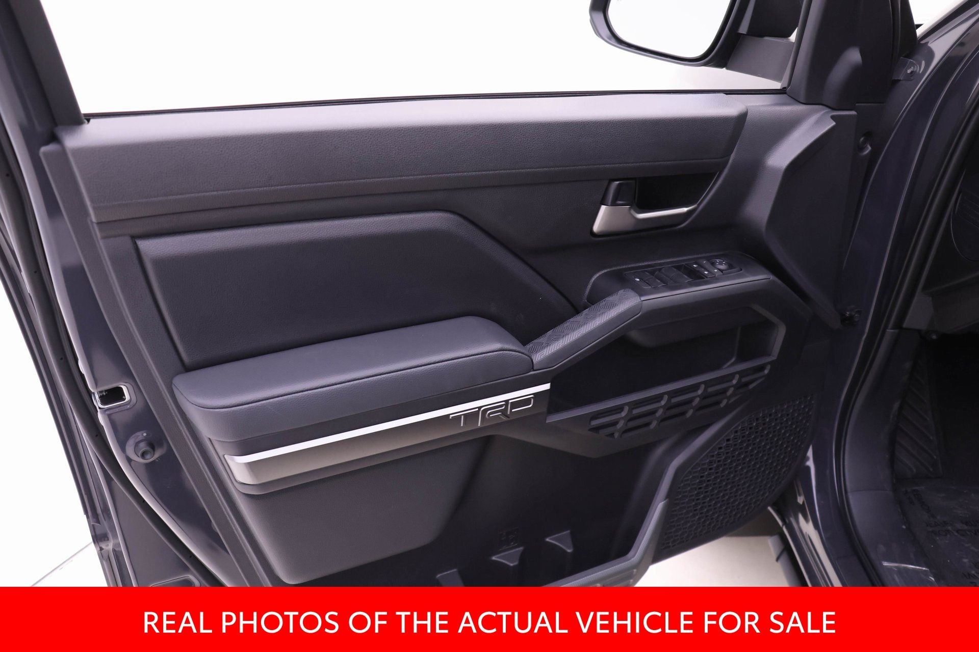 2025 Toyota Tacoma TRD Off Road - Photo 8