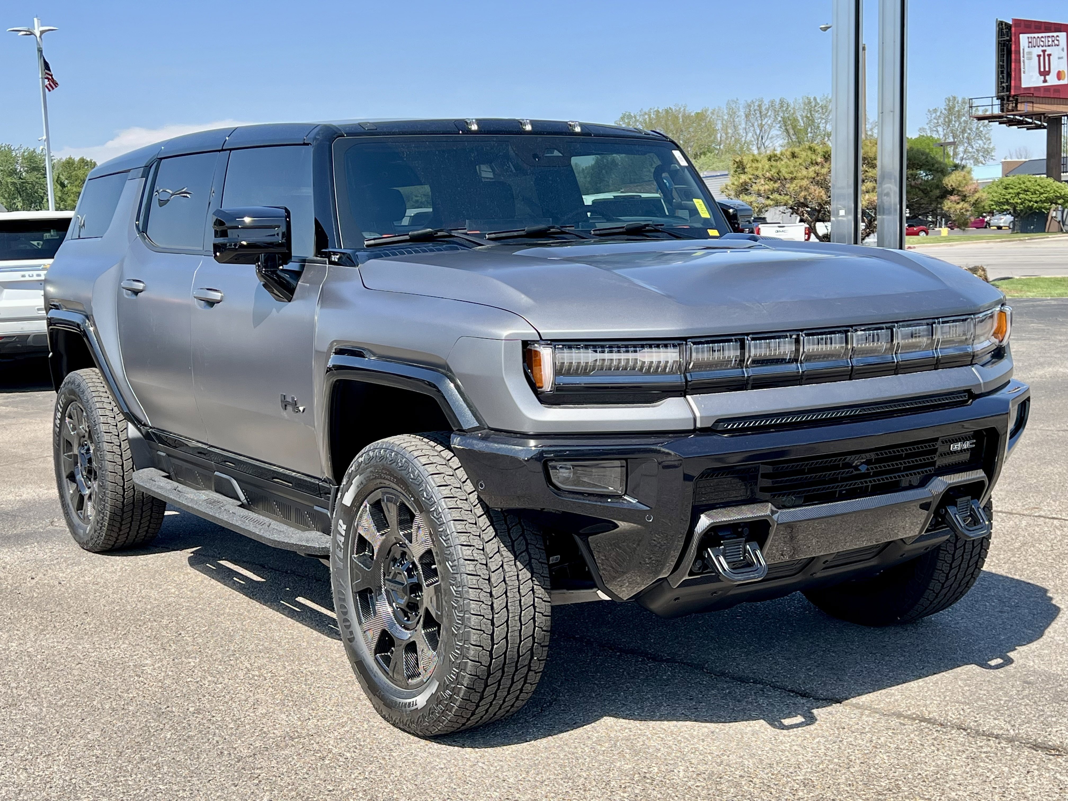 2026 GMC Hummer EV 3X SUV's photo