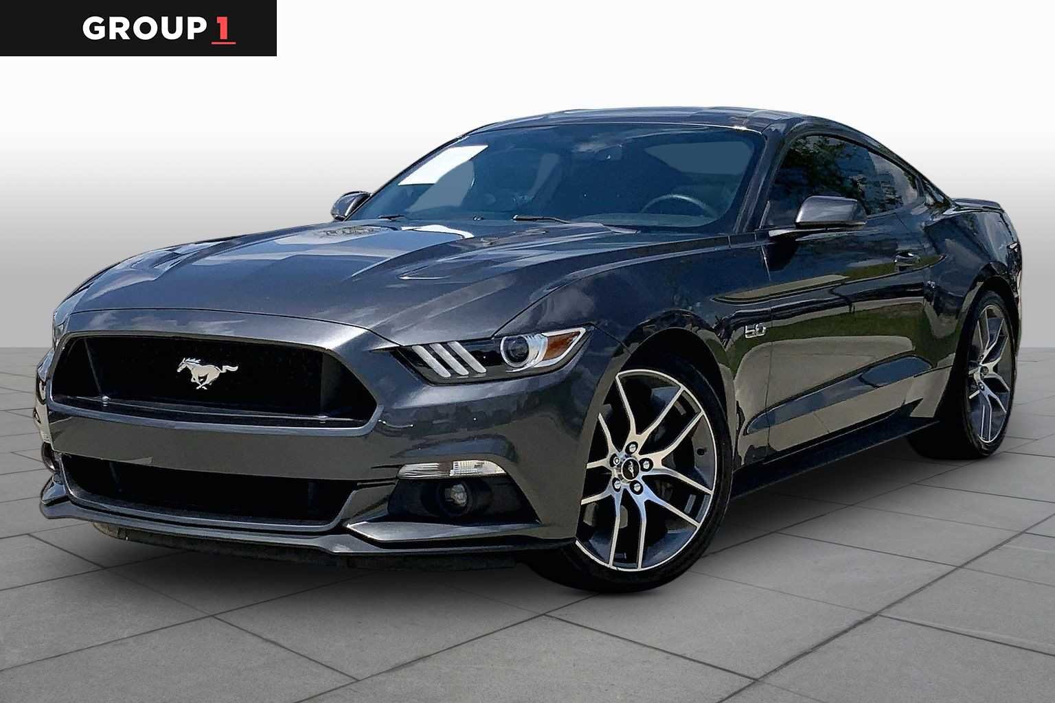 2017 Ford Mustang GT Coupe Premium's photo