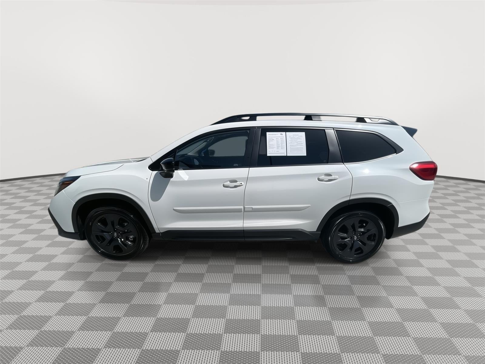 Used 2026 Crystal White Pearl Subaru Onyx Edition Touring image 13