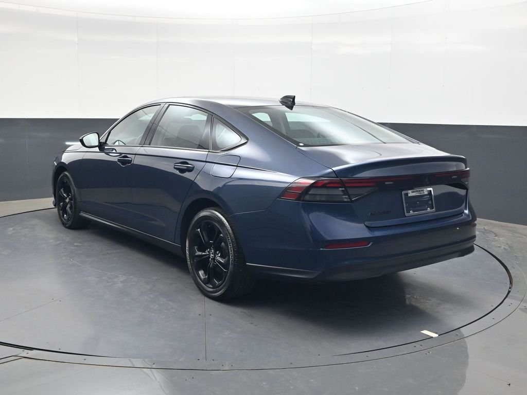 2025 Honda Accord SE - Photo 6
