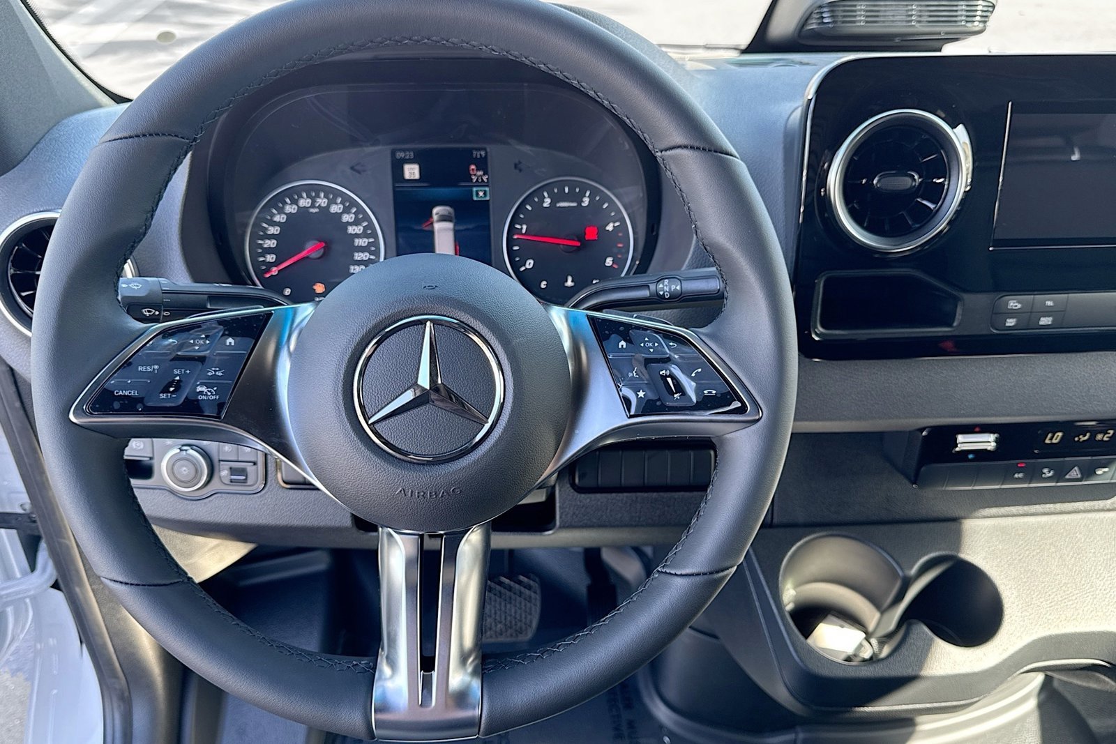 New 2026 Arctic White Mercedes-Benz  image 11