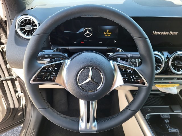 New 2026 Mountain Grey Metallic Mercedes-Benz GLA 250 image 19