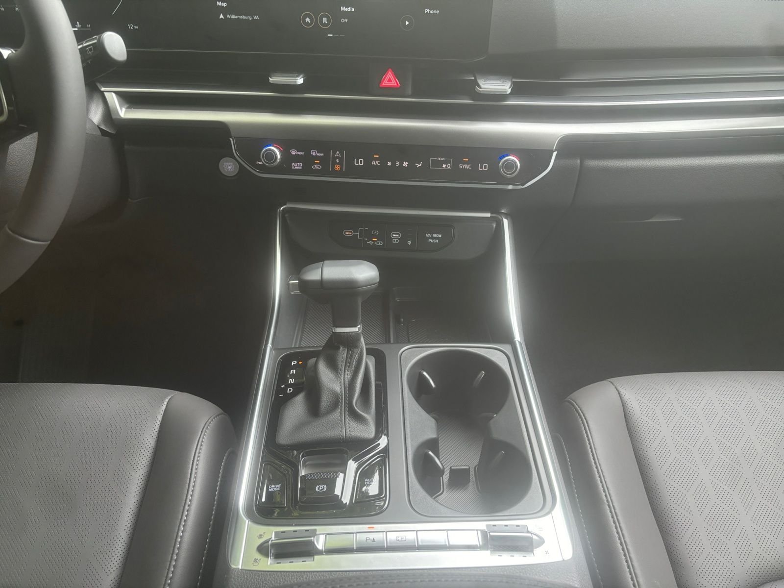 2026 Kia Carnival SX - Photo 11